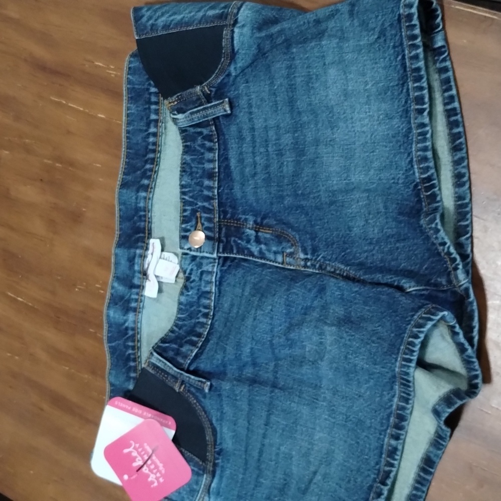 Maternity shorts size 12